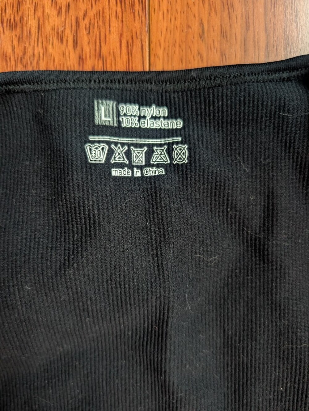 Black Ribbed Stretch Crop Tank - Picture 4 of 4